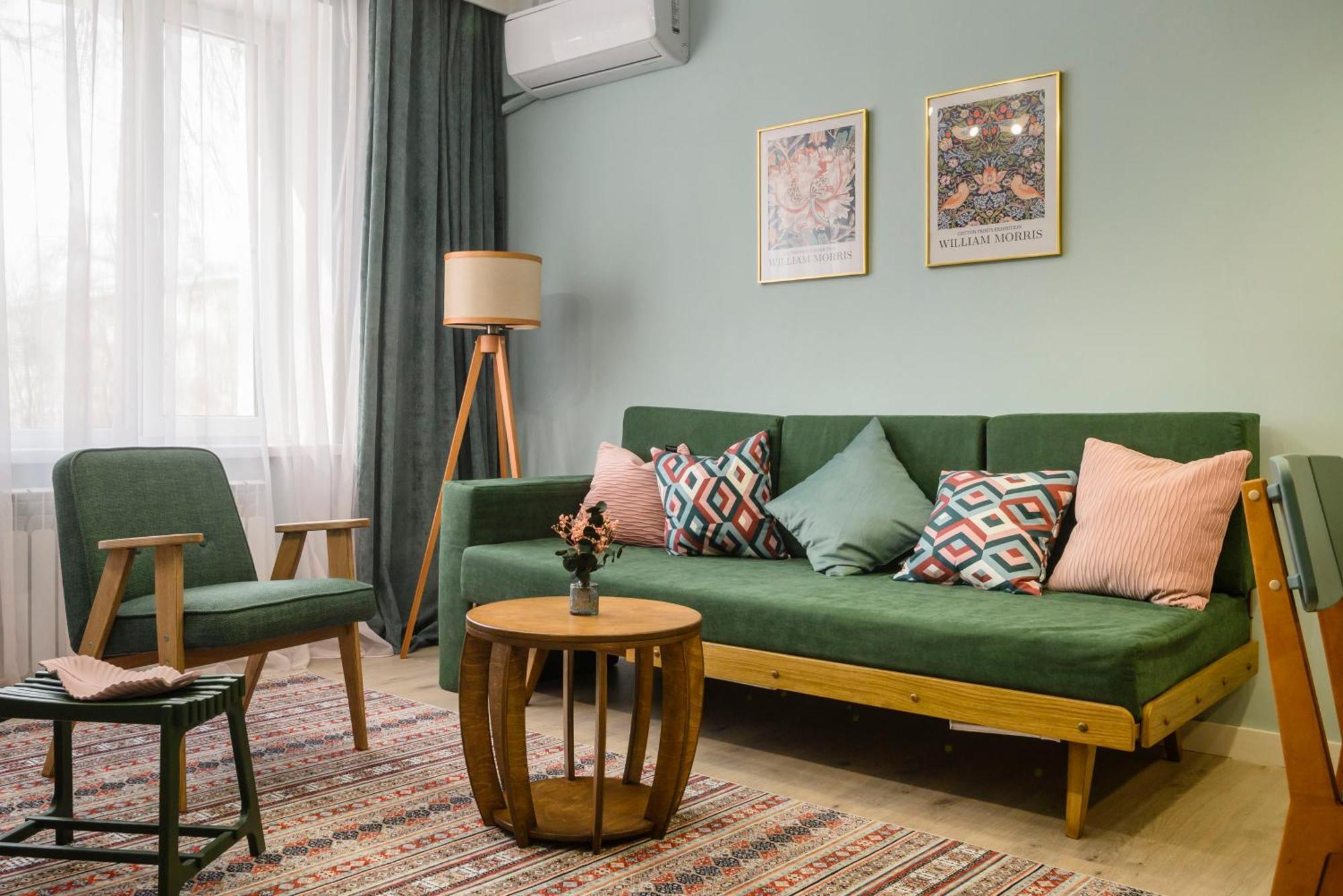 Mid-Century Charm Apartments В Центре Алматы Zewnętrze zdjęcie
