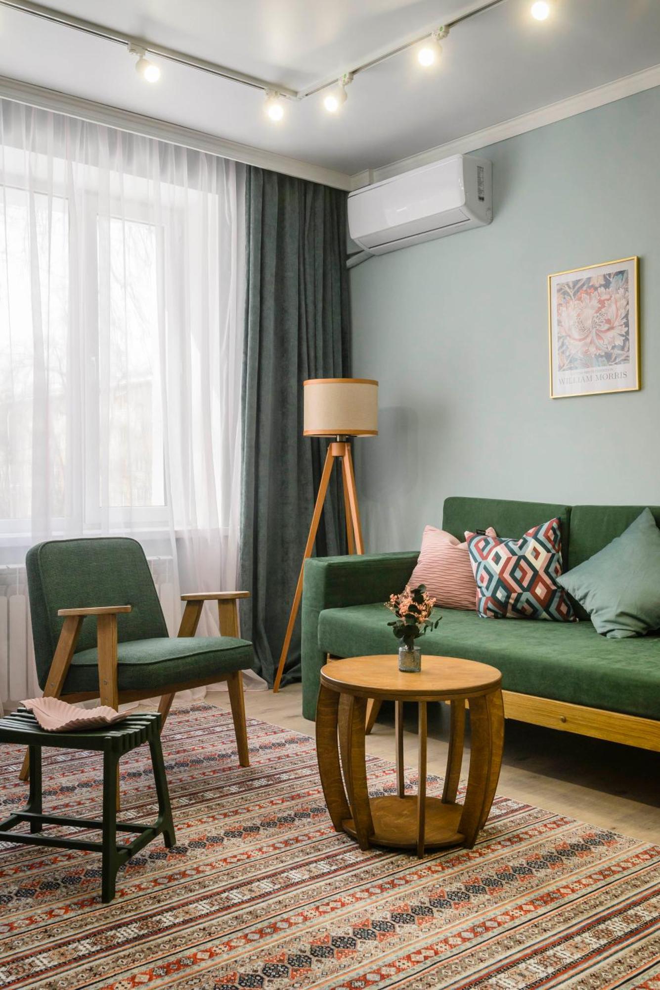 Mid-Century Charm Apartments В Центре Алматы Zewnętrze zdjęcie