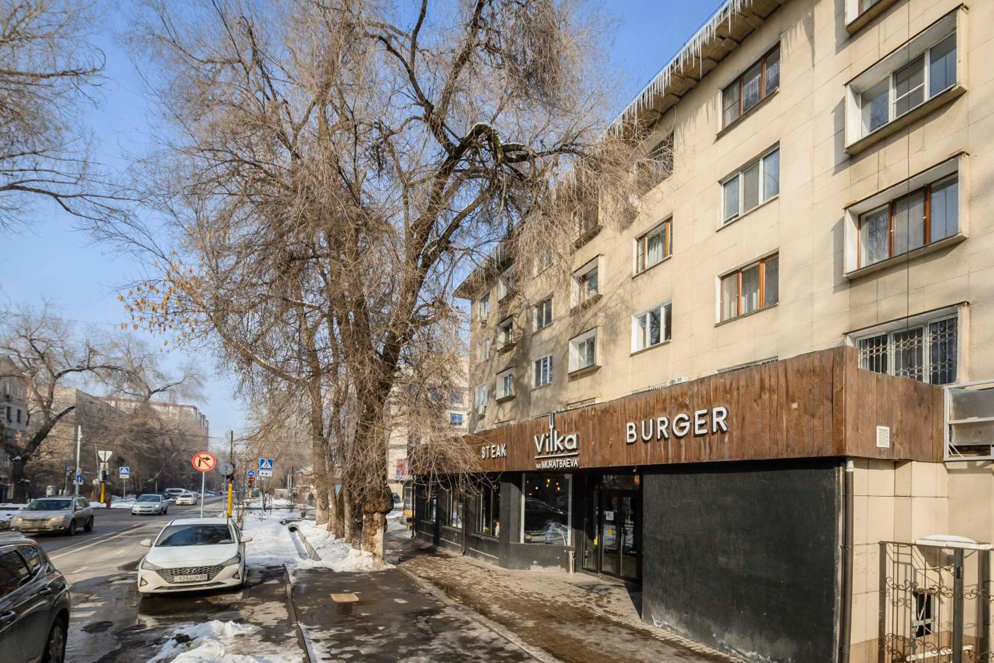 Mid-Century Charm Apartments В Центре Алматы Zewnętrze zdjęcie